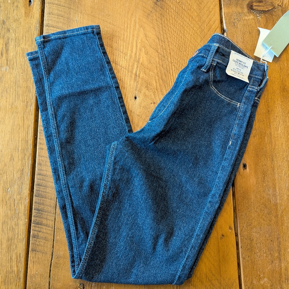 🪞NWT H&M Skinny Jeans Size 16